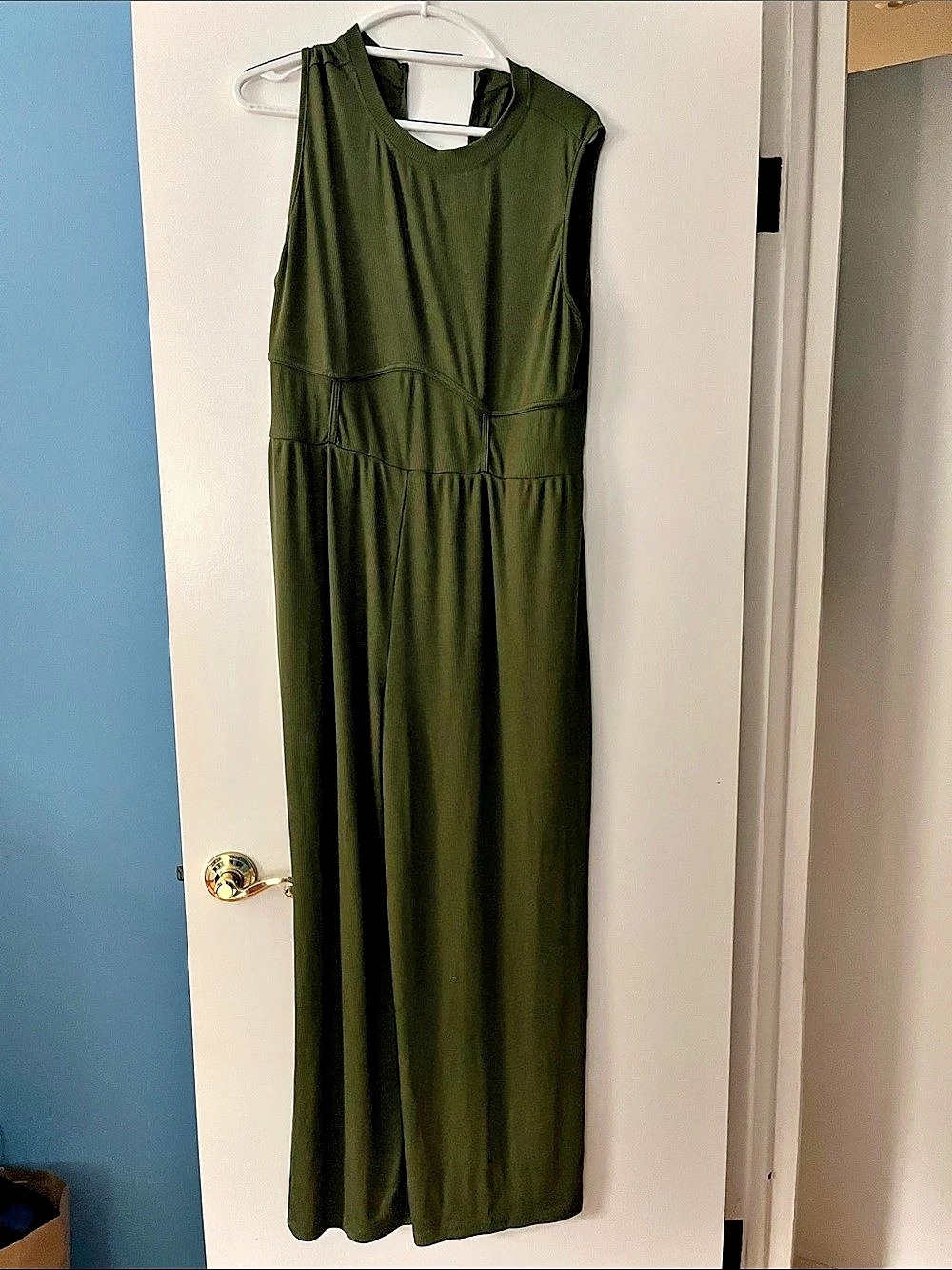 Sleeveless Maxi Dress in Green Like New